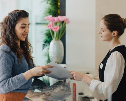 programare-la-stomatolog-770x638 (1)